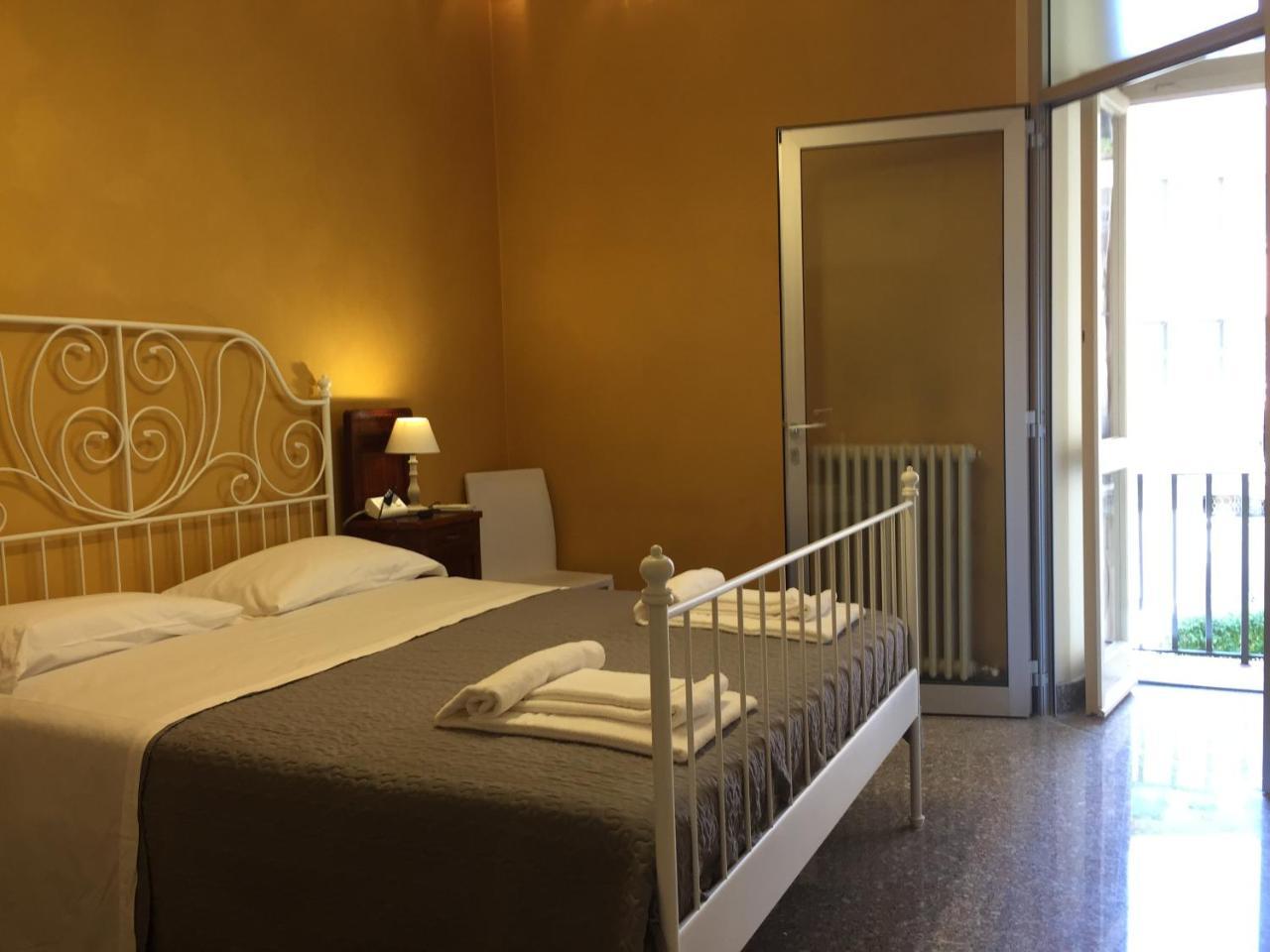 Bergamo Center Rooms Esterno foto
